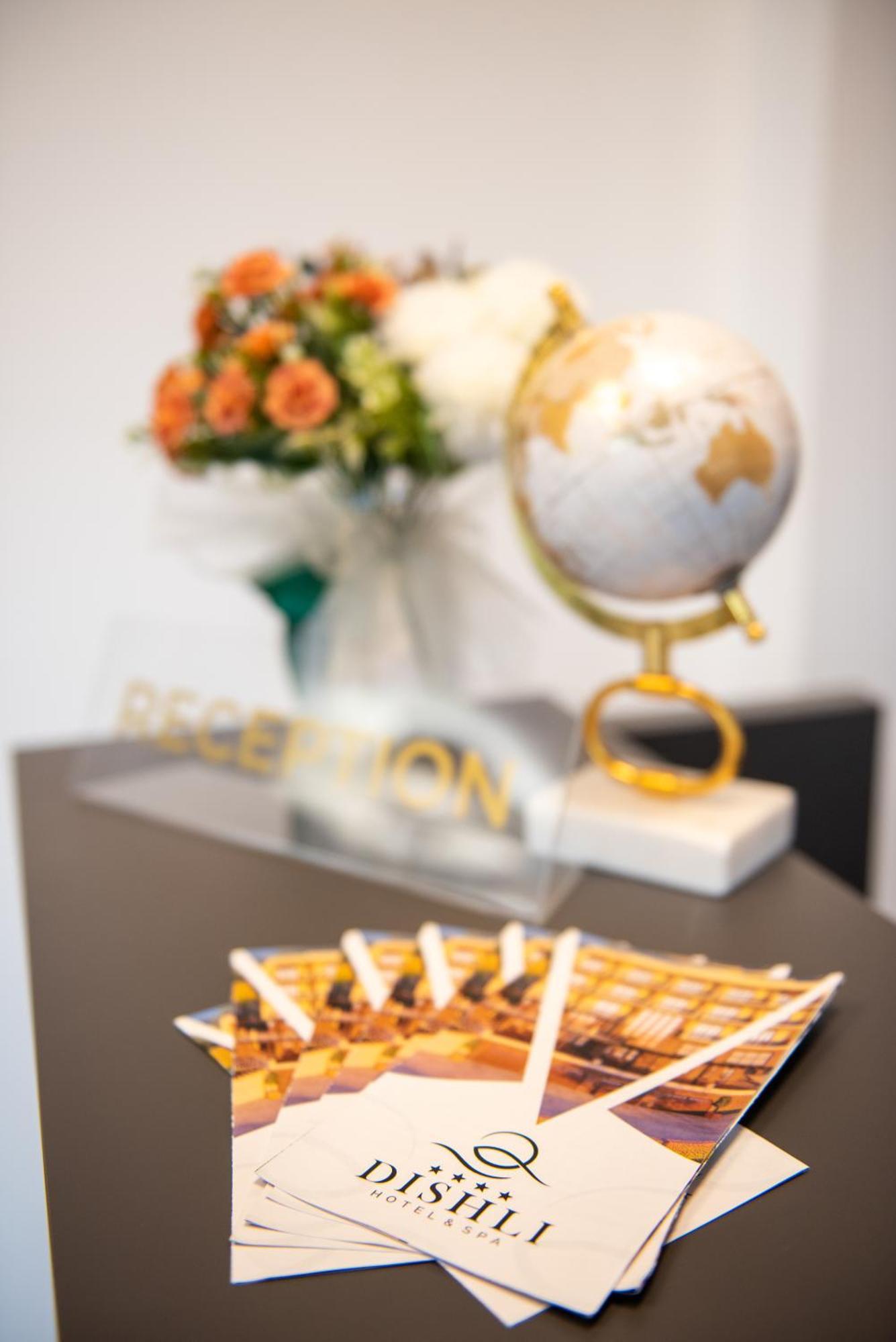 Dishli Hotel & Spa ستروغا المظهر الخارجي الصورة