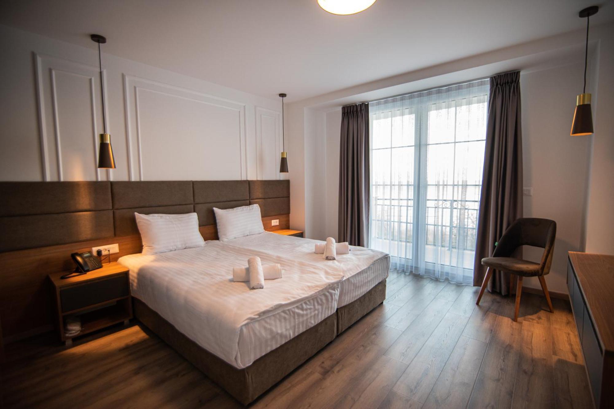 Dishli Hotel & Spa ستروغا المظهر الخارجي الصورة