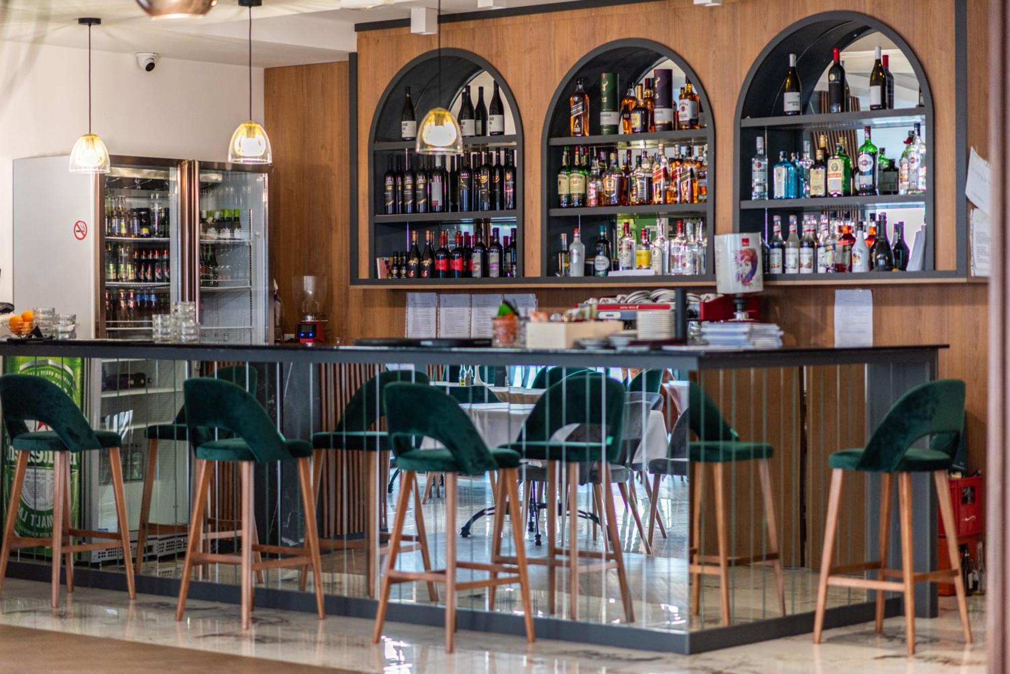 Dishli Hotel & Spa ستروغا المظهر الخارجي الصورة