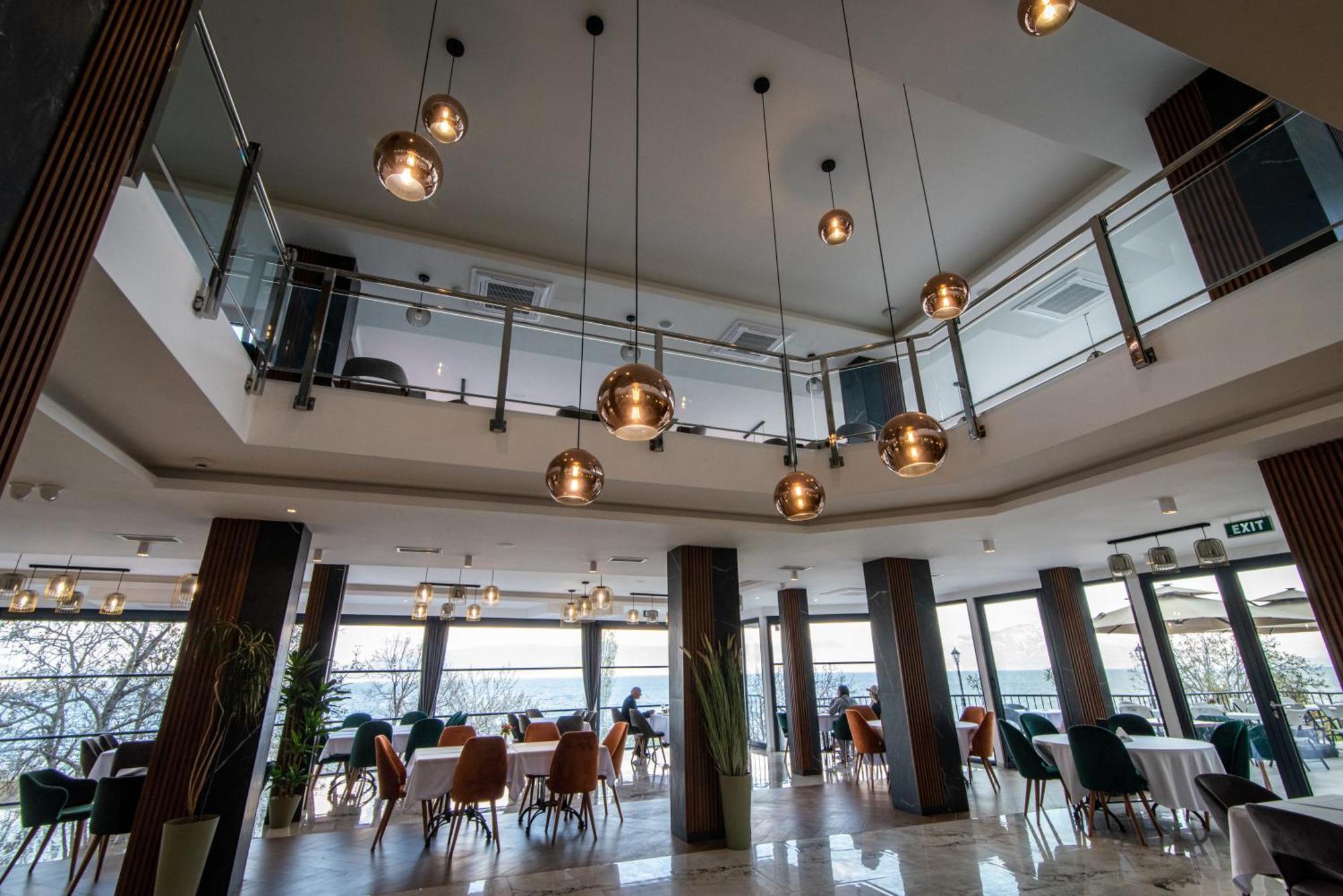 Dishli Hotel & Spa ستروغا المظهر الخارجي الصورة