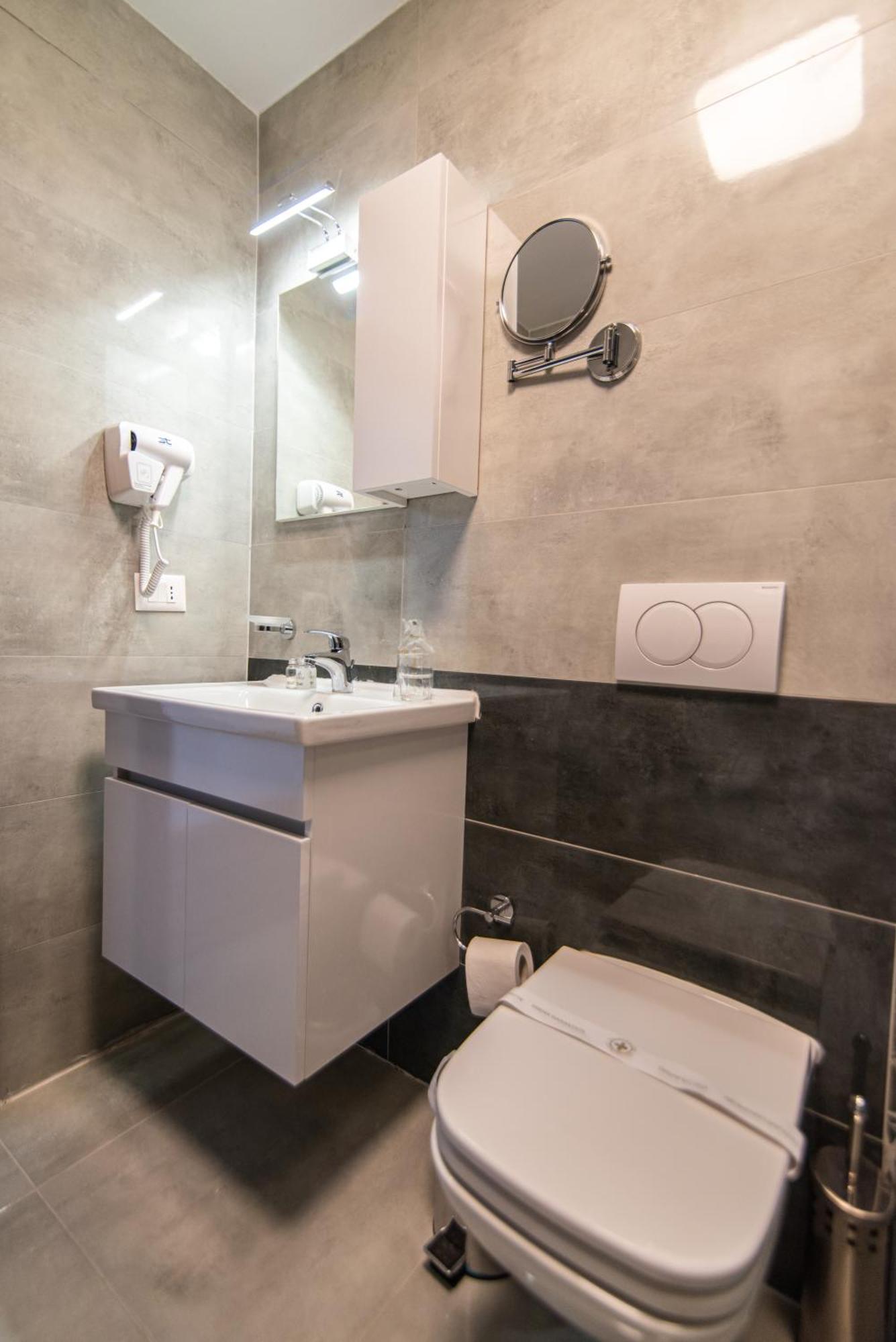 Dishli Hotel & Spa ستروغا المظهر الخارجي الصورة